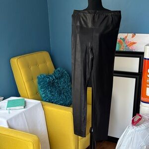 Black   Leggings size m